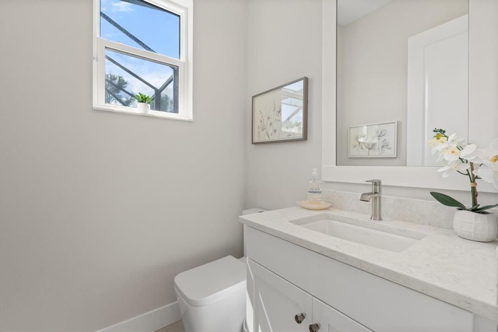 На продажу: $1,285,000 (3 спален, 2 ванн, 2451 Квадратных фут)