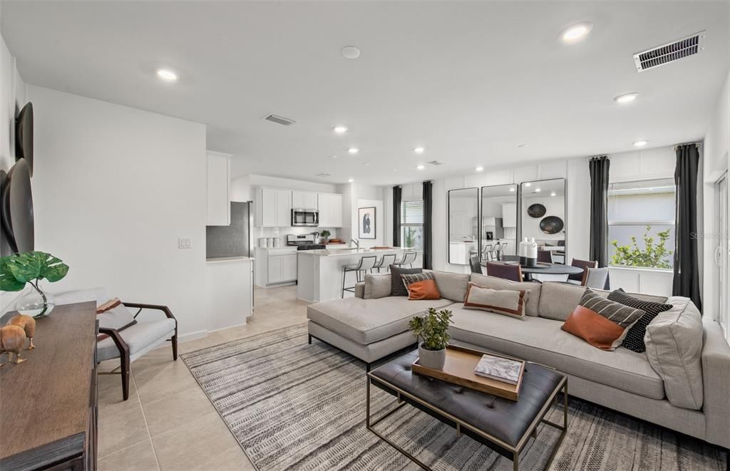 На продажу: $397,795 (4 спален, 2 ванн, 1580 Квадратных фут)