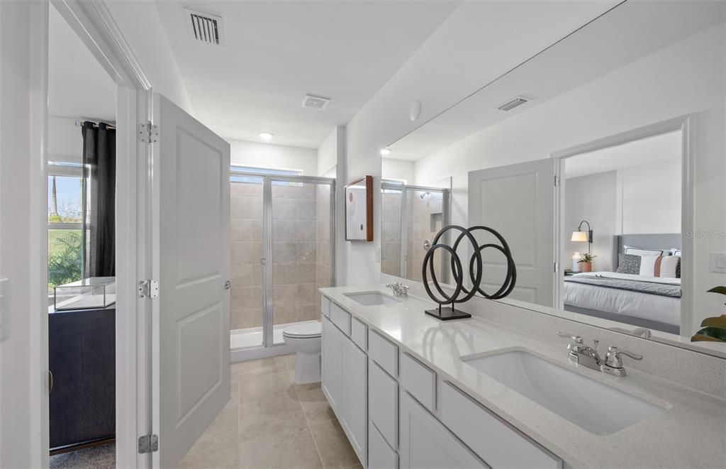 На продажу: $397,795 (4 спален, 2 ванн, 1580 Квадратных фут)