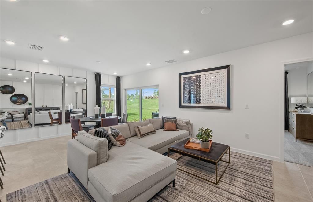 На продажу: $397,795 (4 спален, 2 ванн, 1580 Квадратных фут)