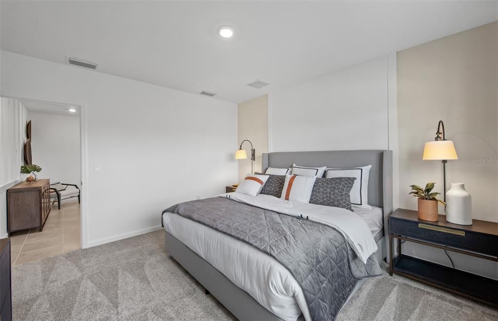 На продажу: $397,795 (4 спален, 2 ванн, 1580 Квадратных фут)