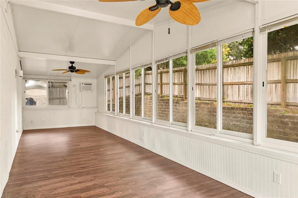 В аренду: $2,000 (3 спален, 2 ванн, 1344 Квадратных фут)