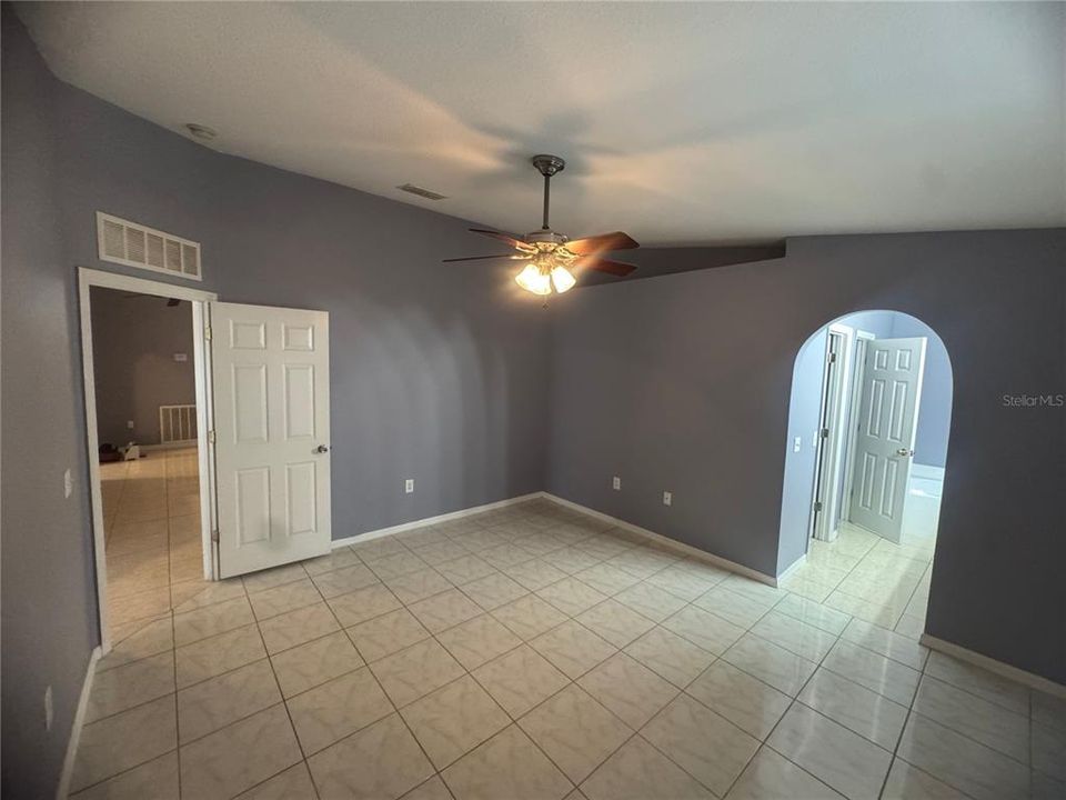 В аренду: $2,195 (3 спален, 2 ванн, 1461 Квадратных фут)