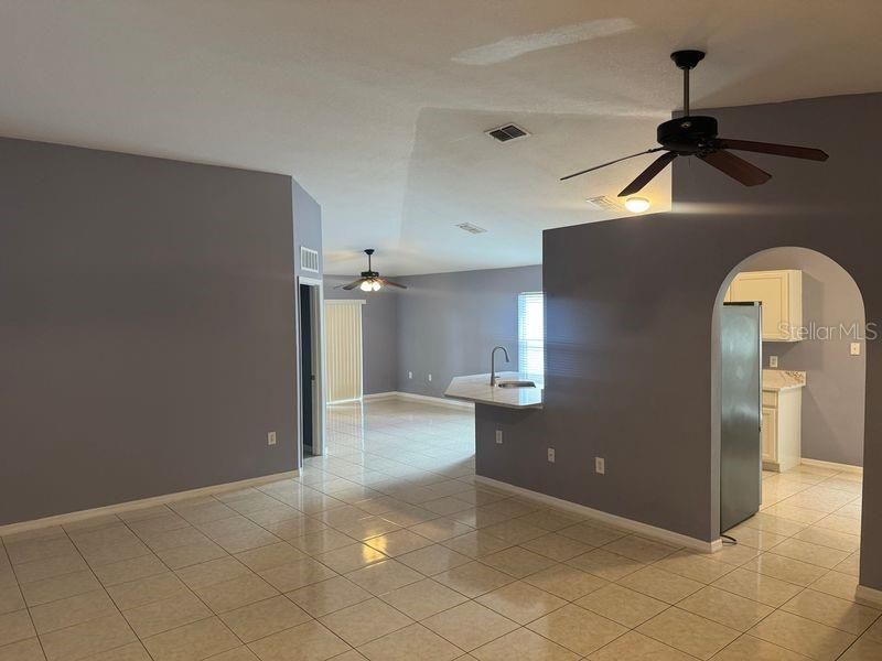 В аренду: $2,195 (3 спален, 2 ванн, 1461 Квадратных фут)