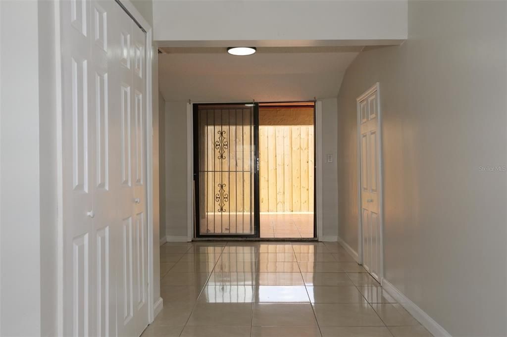 出租: $1,650 (4 贝兹, 2 浴室, 1675 平方英尺)