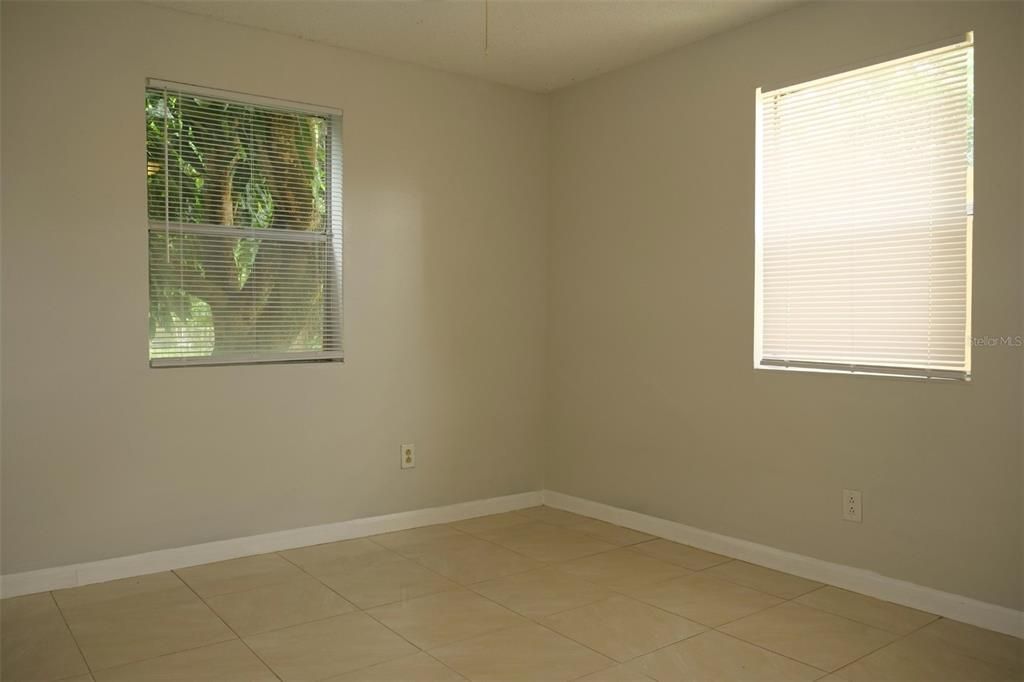 出租: $1,650 (4 贝兹, 2 浴室, 1675 平方英尺)