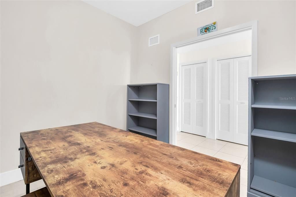 待售: $750,000 (1 贝兹, 1 浴室, 1007 平方英尺)