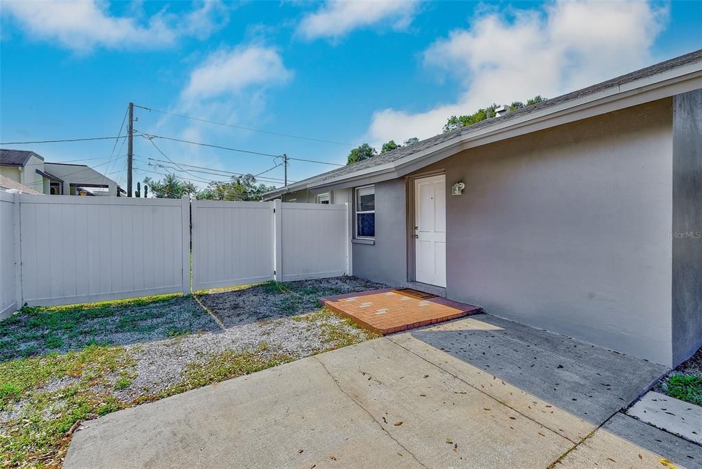 For Sale: $419,000 (4 beds, 2 baths, 1504 Square Feet)