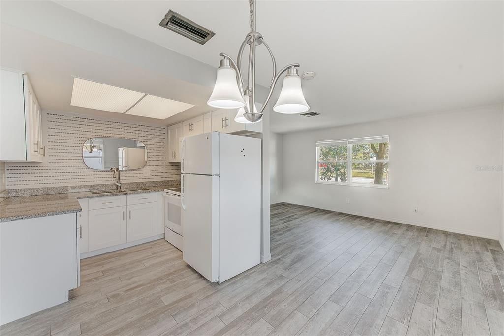 For Sale: $419,000 (4 beds, 2 baths, 1504 Square Feet)