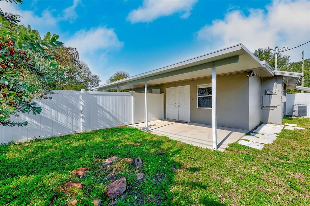 For Sale: $419,000 (4 beds, 2 baths, 1504 Square Feet)