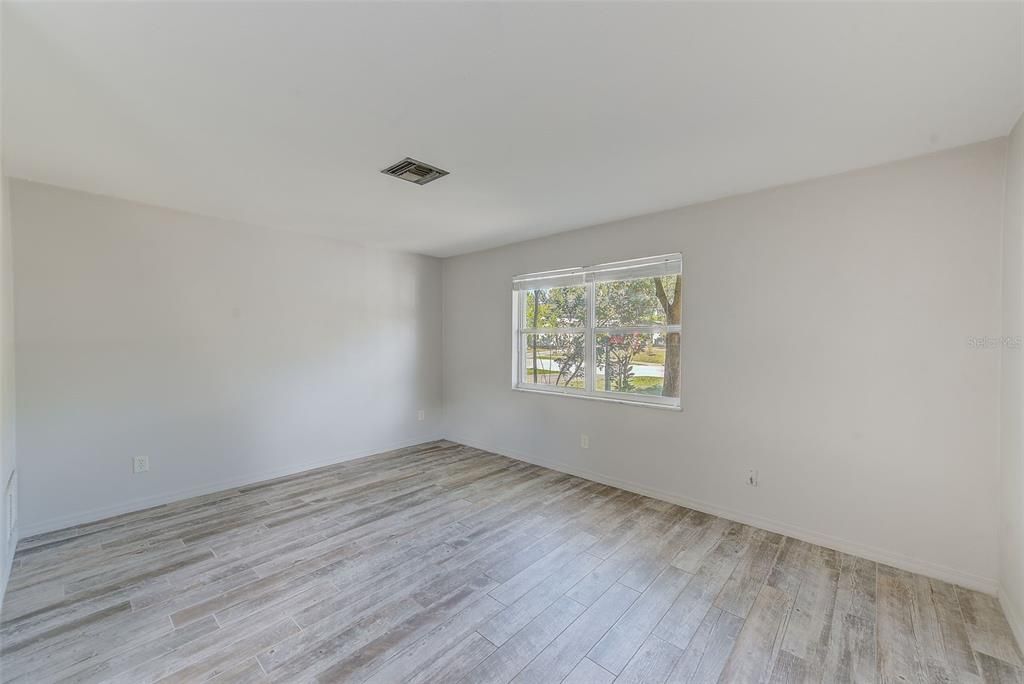 For Sale: $419,000 (4 beds, 2 baths, 1504 Square Feet)