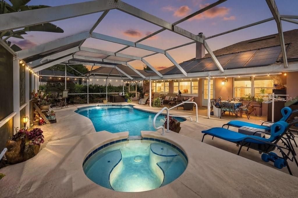 For Sale: $539,000 (3 beds, 2 baths, 2562 Square Feet)