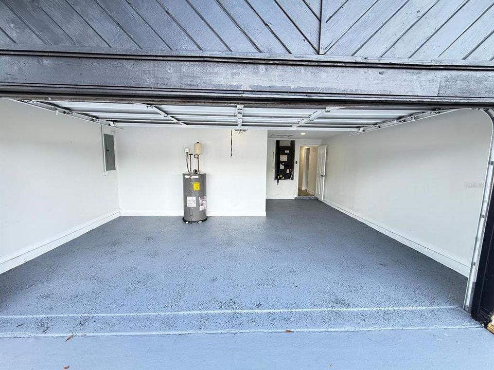 待售: $460,000 (4 贝兹, 2 浴室, 2068 平方英尺)