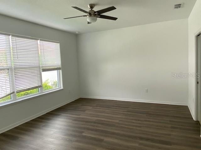 В аренду: $2,600 (4 спален, 3 ванн, 2399 Квадратных фут)