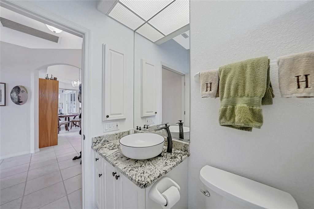 For Sale: $900,000 (3 beds, 2 baths, 3008 Square Feet)