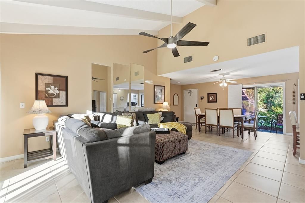 En Venta: $260,000 (2 camas, 2 baños, 1482 Pies cuadrados)