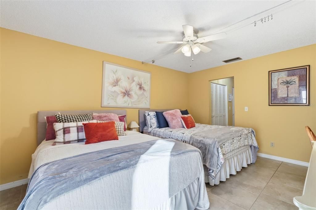 En Venta: $260,000 (2 camas, 2 baños, 1482 Pies cuadrados)