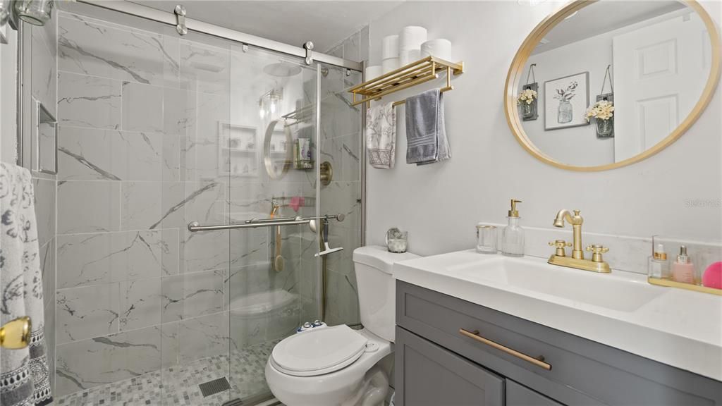 For Sale: $239,900 (2 beds, 2 baths, 1069 Square Feet)