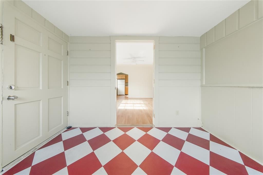 En Venta: $369,000 (4 camas, 3 baños, 1324 Pies cuadrados)