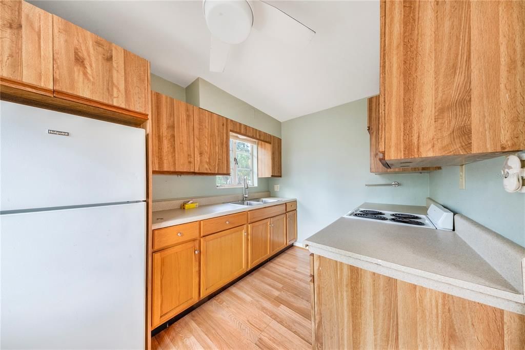 En Venta: $369,000 (4 camas, 3 baños, 1324 Pies cuadrados)