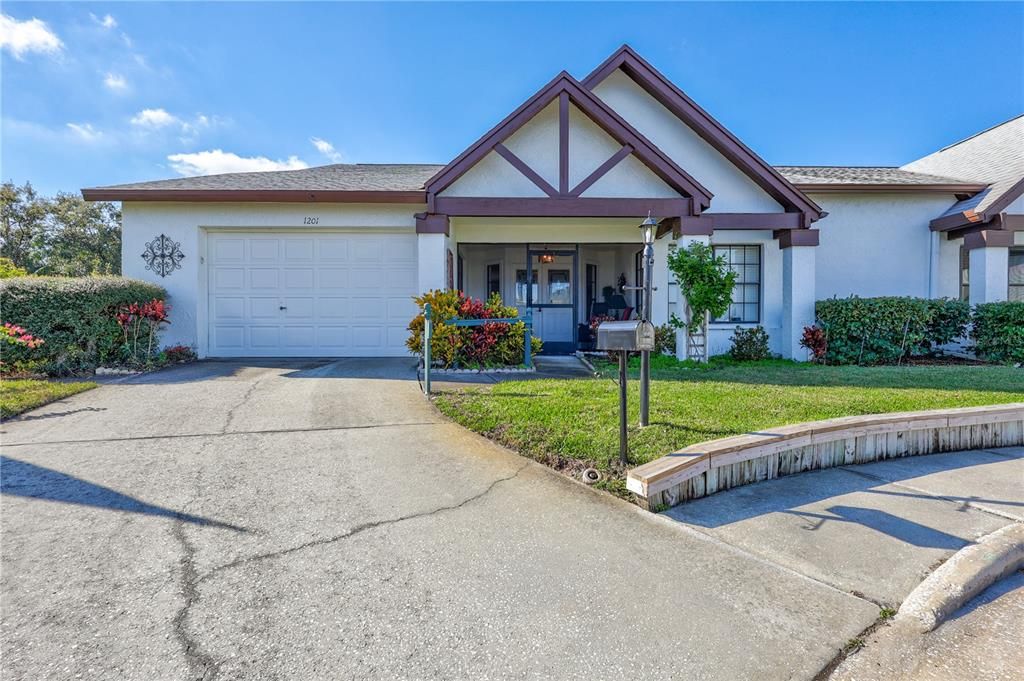 待售: $340,000 (2 贝兹, 2 浴室, 1220 平方英尺)