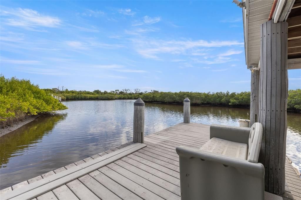 En Venta: $999,900 (3 camas, 3 baños, 2404 Pies cuadrados)