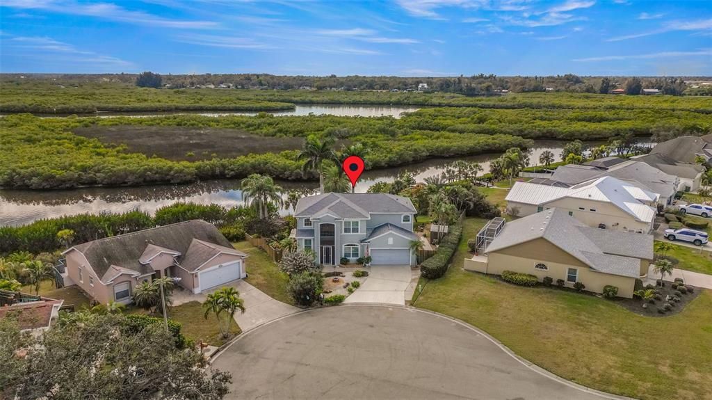 En Venta: $999,900 (3 camas, 3 baños, 2404 Pies cuadrados)