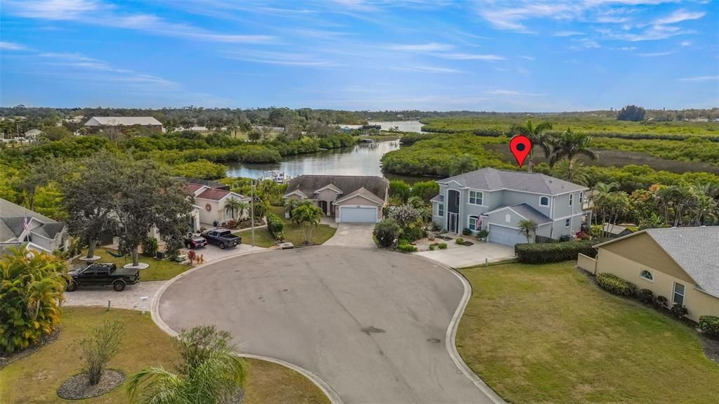 En Venta: $999,900 (3 camas, 3 baños, 2404 Pies cuadrados)