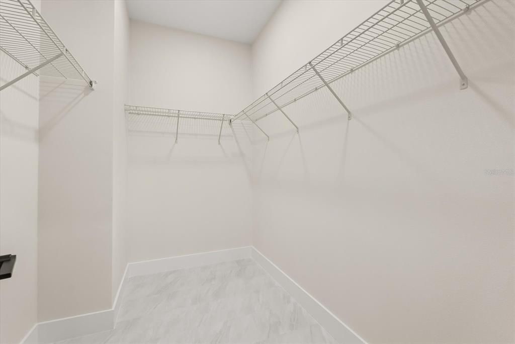 En Venta: $399,500 (3 camas, 2 baños, 1570 Pies cuadrados)