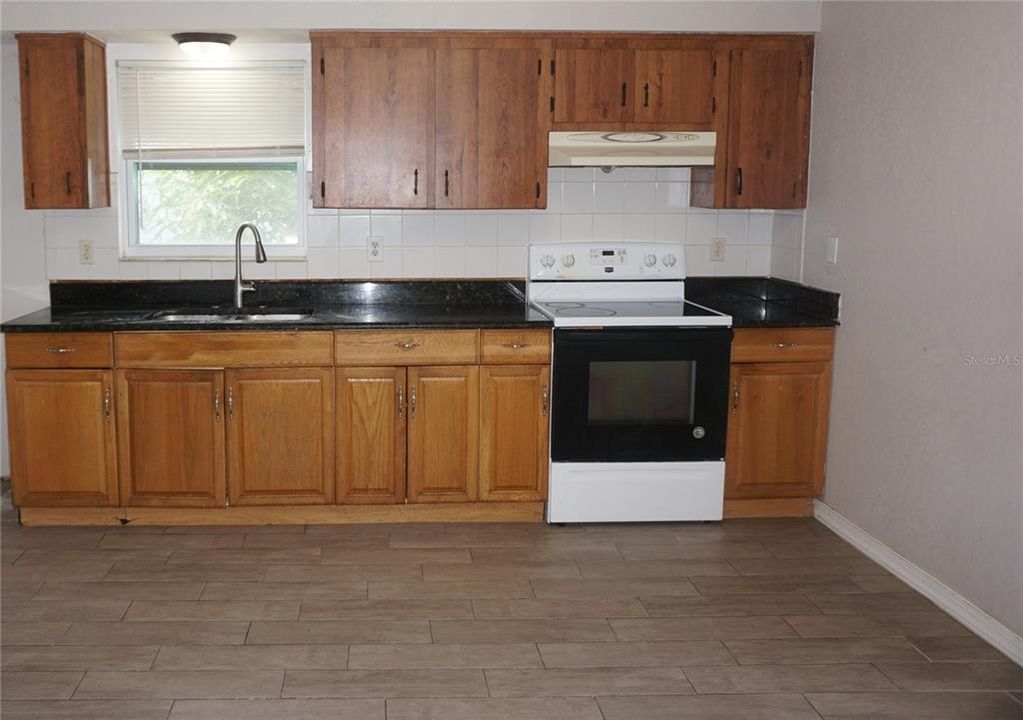 En Venta: $309,900 (3 camas, 1 baños, 1172 Pies cuadrados)