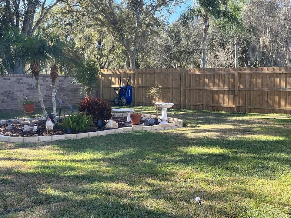 For Sale: $565,000 (4 beds, 3 baths, 2275 Square Feet)