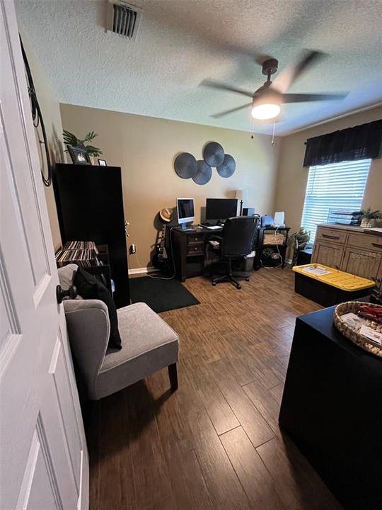 For Sale: $565,000 (4 beds, 3 baths, 2275 Square Feet)