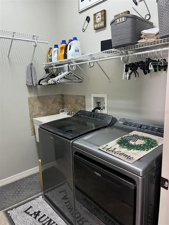 For Sale: $565,000 (4 beds, 3 baths, 2275 Square Feet)