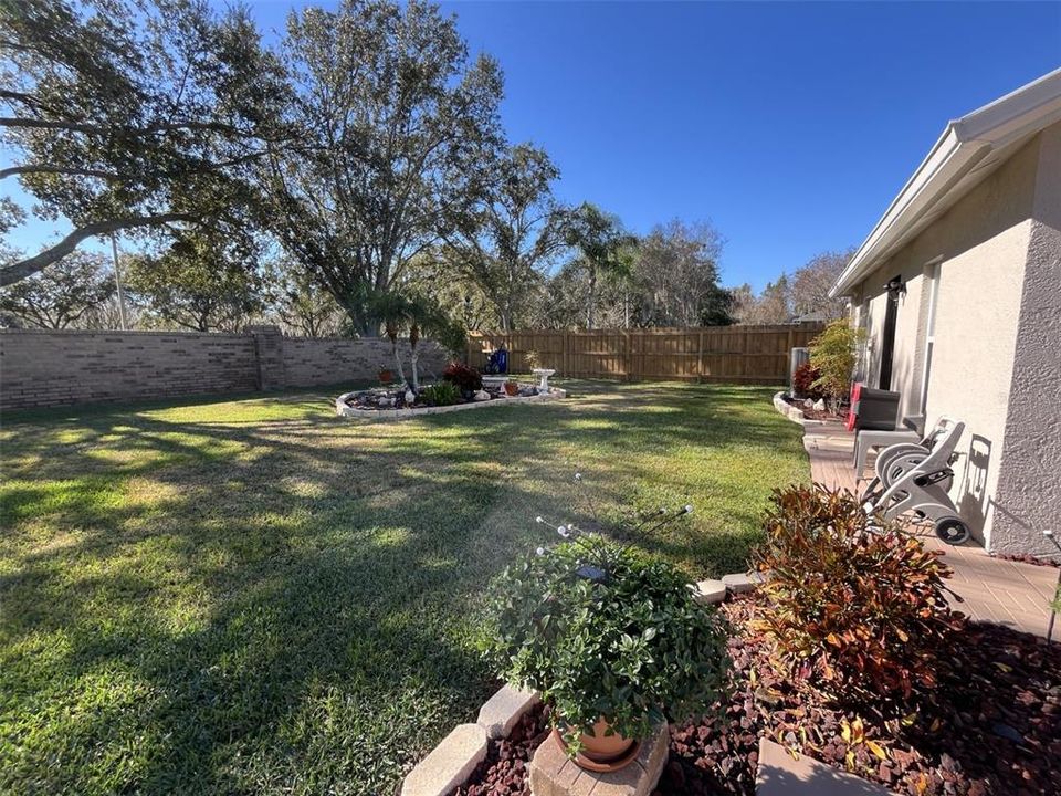 For Sale: $565,000 (4 beds, 3 baths, 2275 Square Feet)