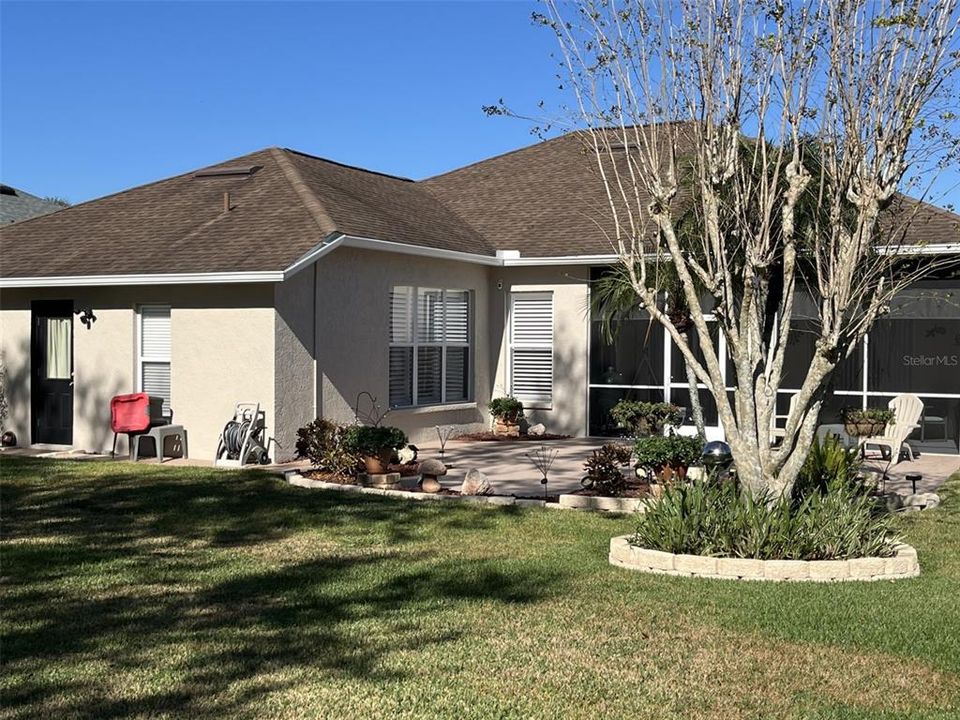 For Sale: $565,000 (4 beds, 3 baths, 2275 Square Feet)