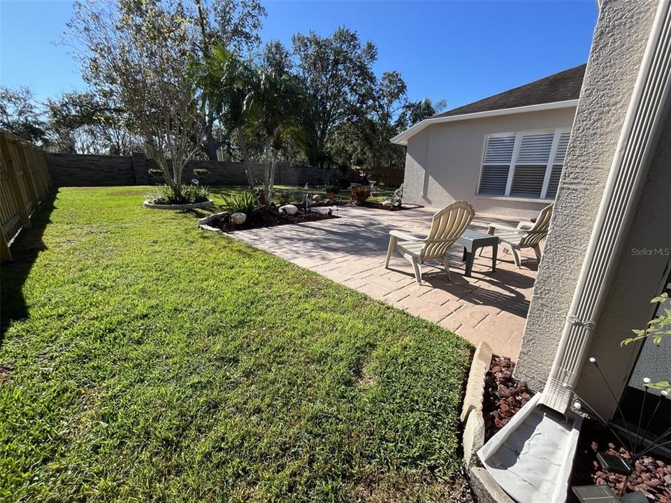 For Sale: $565,000 (4 beds, 3 baths, 2275 Square Feet)