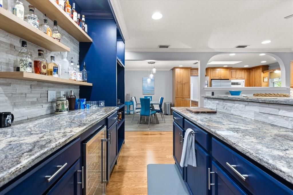 En Venta: $579,000 (3 camas, 2 baños, 2574 Pies cuadrados)