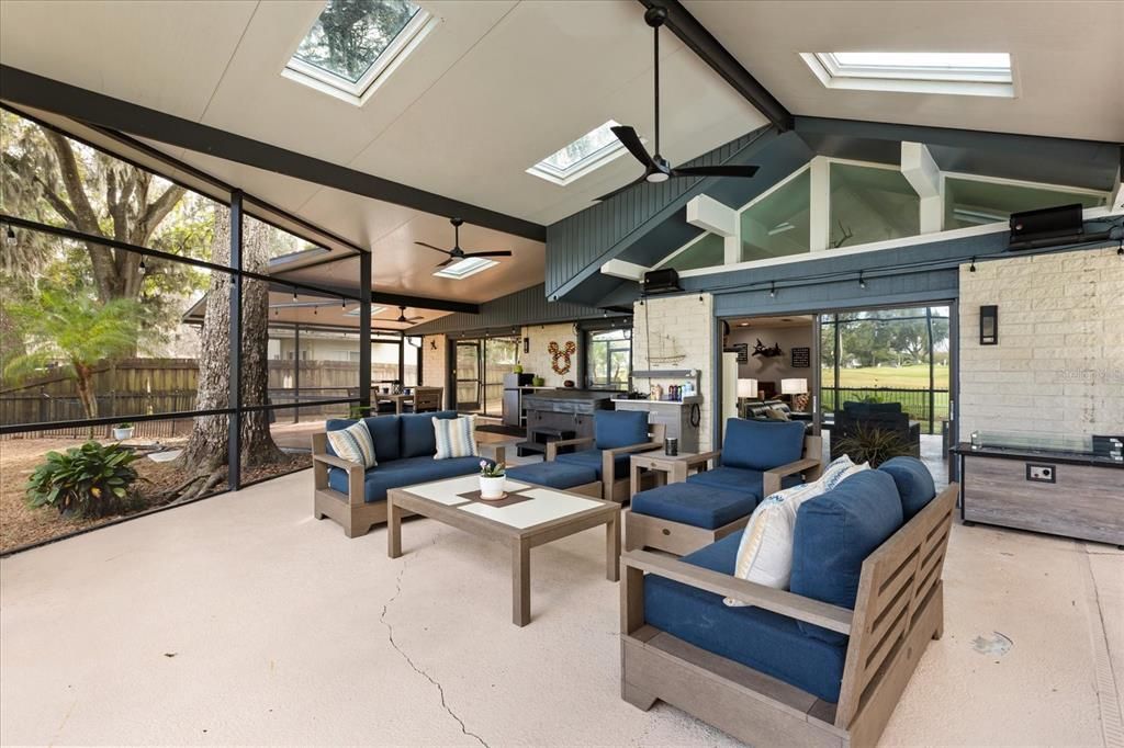 En Venta: $579,000 (3 camas, 2 baños, 2574 Pies cuadrados)