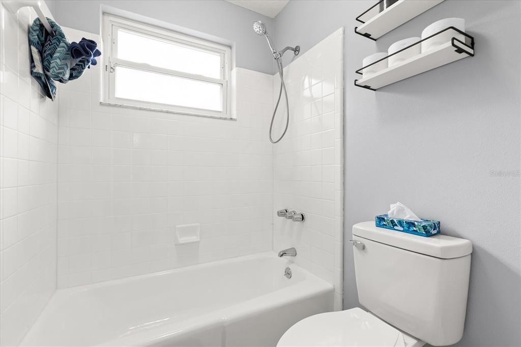 En Venta: $579,000 (3 camas, 2 baños, 2574 Pies cuadrados)