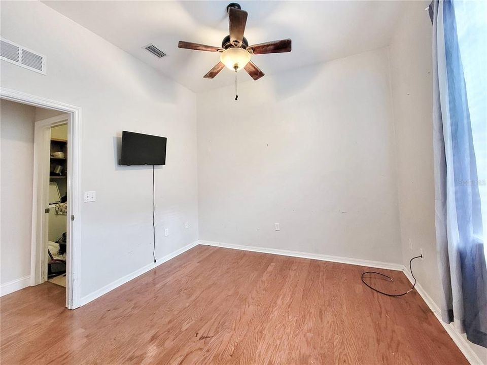 待售: $299,900 (3 贝兹, 2 浴室, 1609 平方英尺)