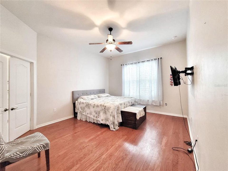 待售: $299,900 (3 贝兹, 2 浴室, 1609 平方英尺)