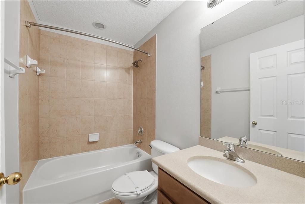 В аренду: $2,195 (3 спален, 2 ванн, 1502 Квадратных фут)