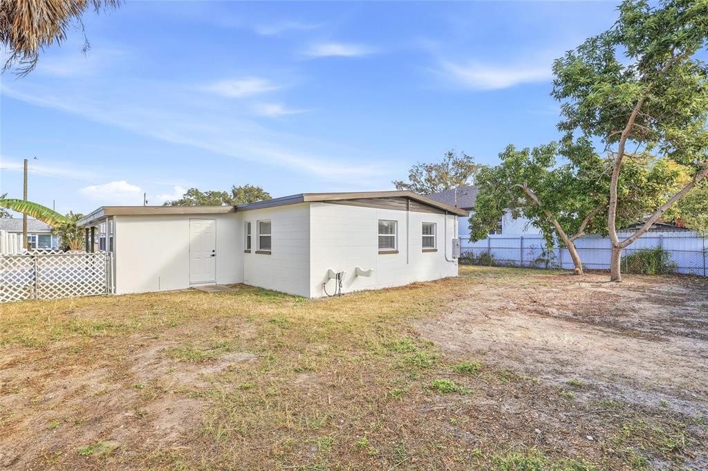 En Venta: $399,900 (3 camas, 2 baños, 1334 Pies cuadrados)