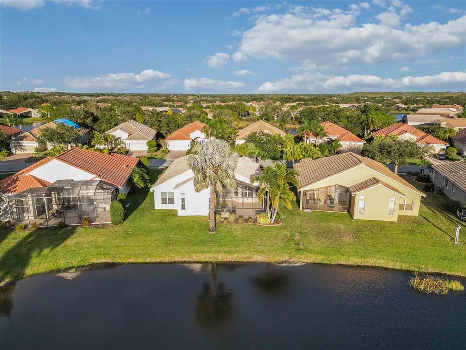 En Venta: $489,999 (3 camas, 2 baños, 2206 Pies cuadrados)