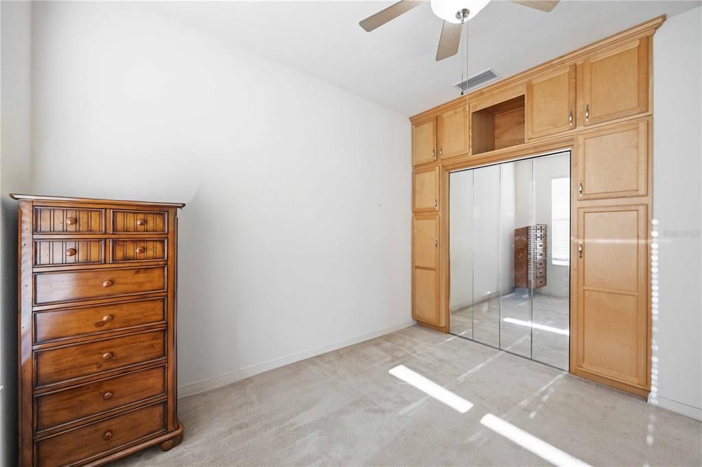 En Venta: $489,999 (3 camas, 2 baños, 2206 Pies cuadrados)