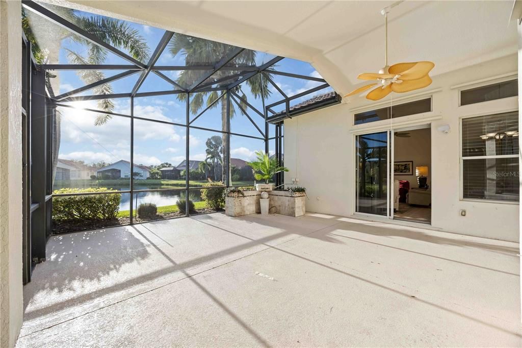 En Venta: $489,999 (3 camas, 2 baños, 2206 Pies cuadrados)