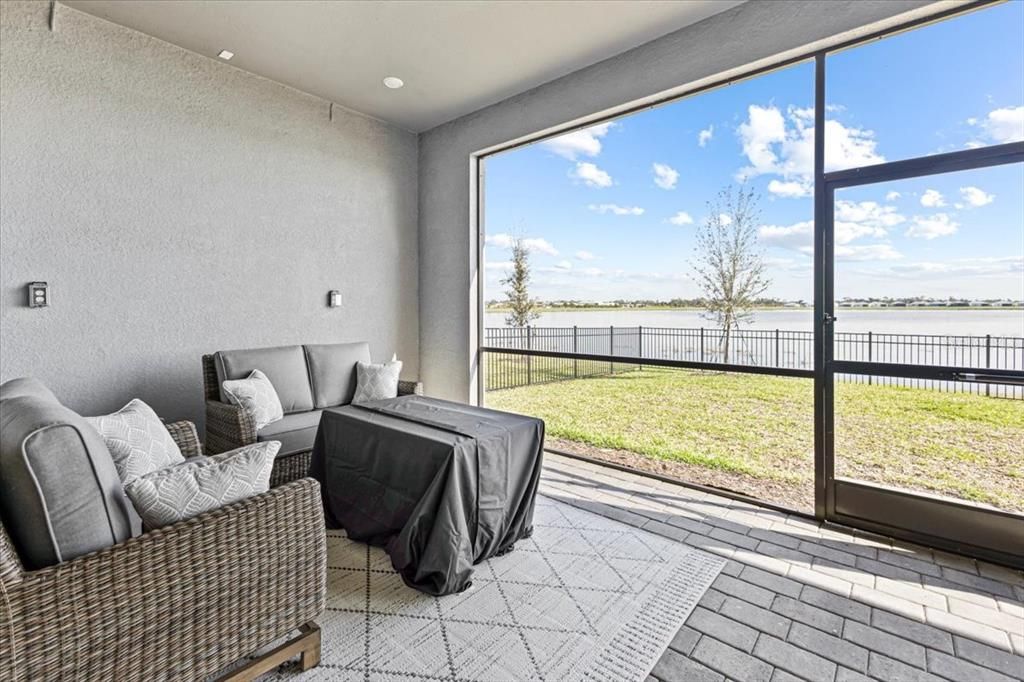 出租: $4,800 (3 贝兹, 3 浴室, 2813 平方英尺)