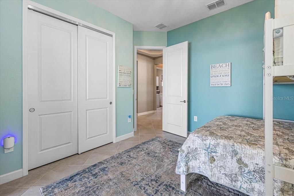 出租: $4,800 (3 贝兹, 3 浴室, 2813 平方英尺)