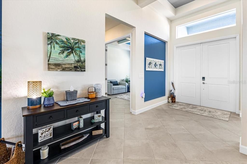 出租: $4,800 (3 贝兹, 3 浴室, 2813 平方英尺)