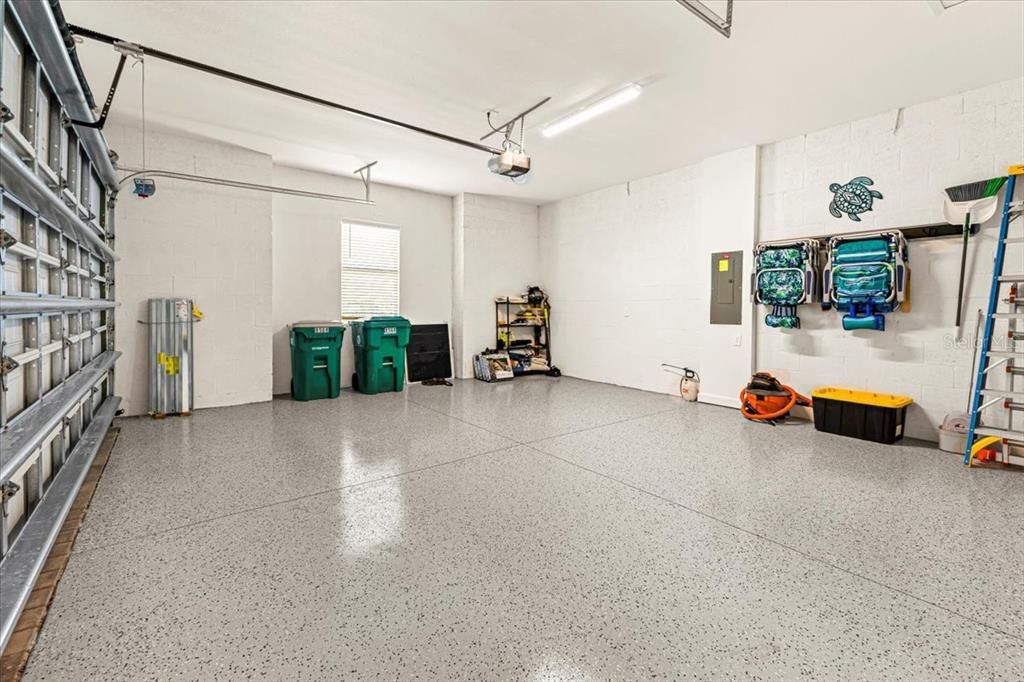 出租: $4,800 (3 贝兹, 3 浴室, 2813 平方英尺)